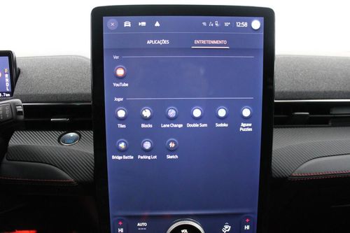 Ford Mustang Mach-E - Photo 33