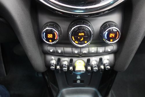 MINI Cabrio - Photo 23