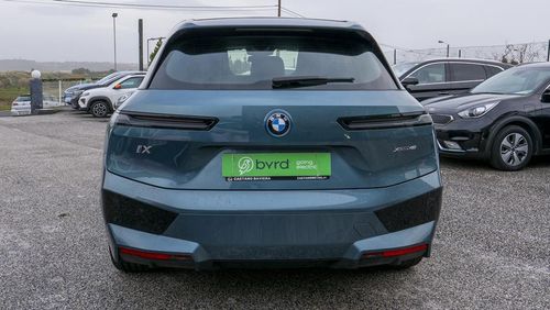 BMW iX - Photo 12