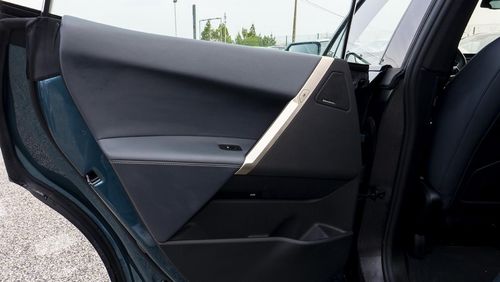 BMW iX - Photo 37