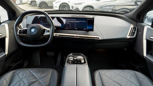BMW iX - Photo 43