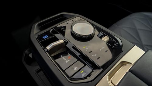 BMW iX - Photo 53