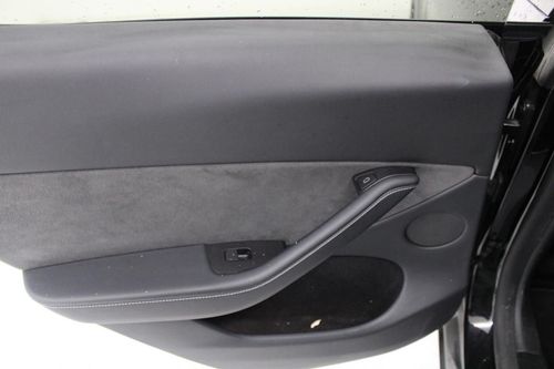 Tesla Model Y - Photo 13