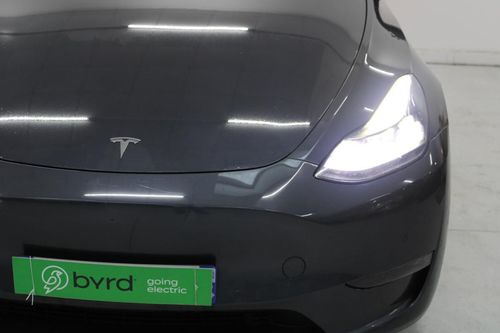Tesla Model Y - Photo 3