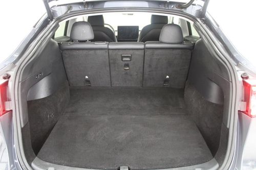 Tesla Model Y - Photo 8