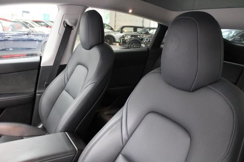 Tesla Model Y - Photo 10