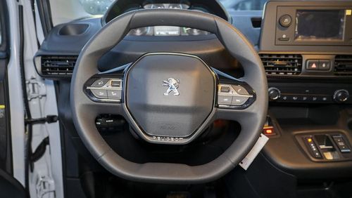 Peugeot Partner - Photo 22