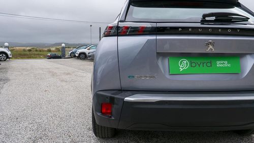 Peugeot e-2008 - Photo 11