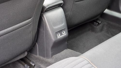 Peugeot e-2008 - Photo 35