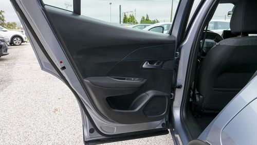 Peugeot e-2008 - Photo 33