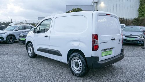 Peugeot Partner - Photo 10