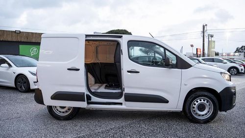 Peugeot Partner - Photo 26