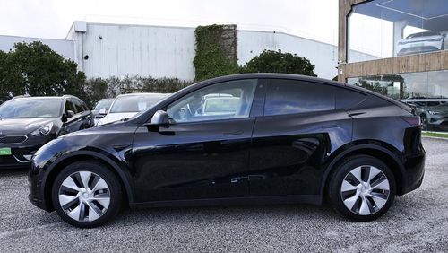 Tesla Model Y - Photo 9