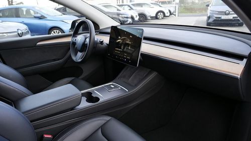 Tesla Model Y - Photo 22