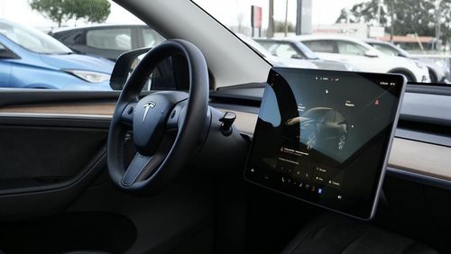 Tesla Model Y - Photo 25