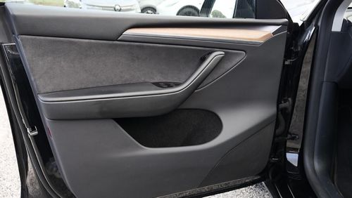 Tesla Model Y - Photo 26