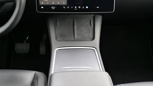 Tesla Model Y - Photo 30