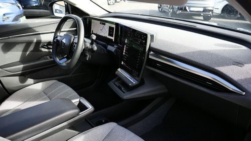 Renault Mégane E-Tech - Photo 17