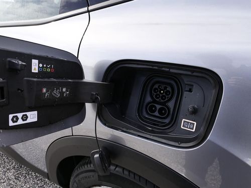 Citroen e-C4 X - Photo 9