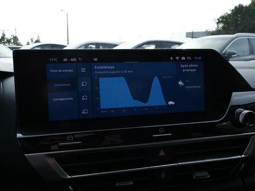 Citroen e-C4 X - Photo 22