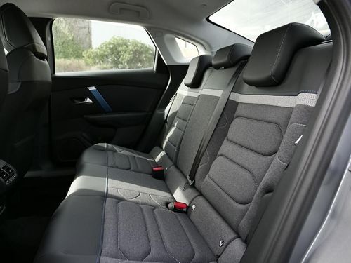 Citroen e-C4 X - Photo 34