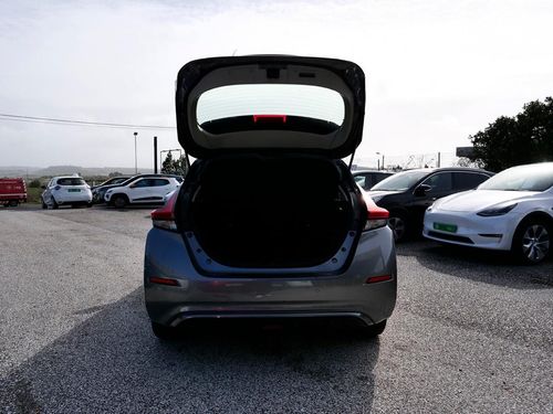 Nissan Leaf - Photo 12