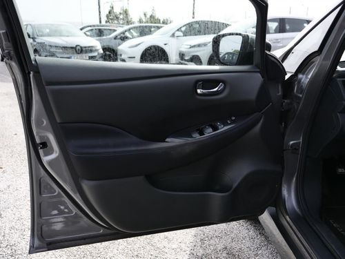 Nissan Leaf - Photo 12