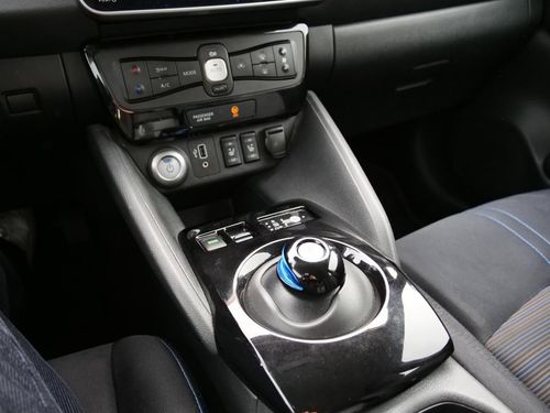 Nissan Leaf - Photo 24