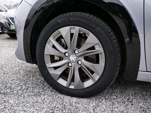 Peugeot e-208 - Photo 6