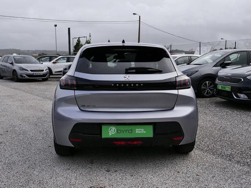 Peugeot e-208 - Photo 11