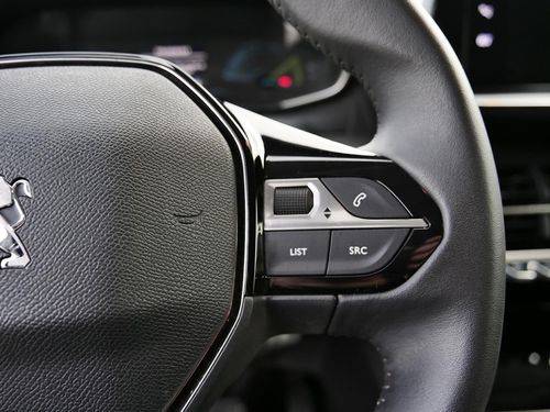 Peugeot e-208 - Photo 24