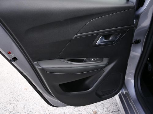 Peugeot e-208 - Photo 26