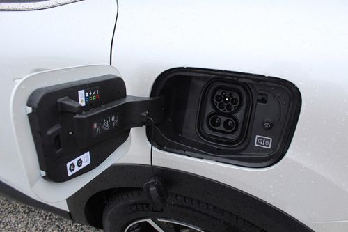 Citroen e-C4 X - Photo 17