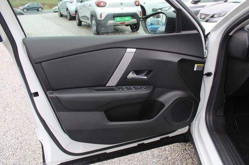 Citroen e-C4 X - Photo 18