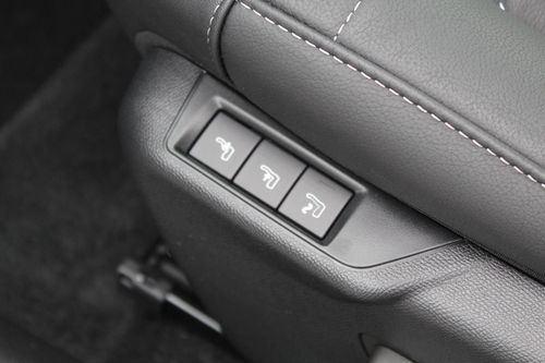 Citroen e-C4 X - Photo 24