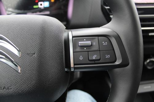 Citroen e-C4 X - Photo 32