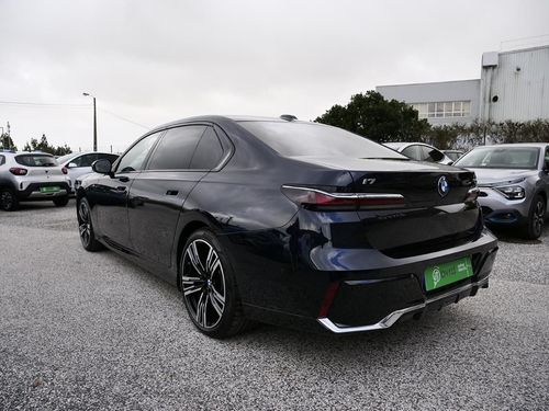 BMW i7 - Photo 12