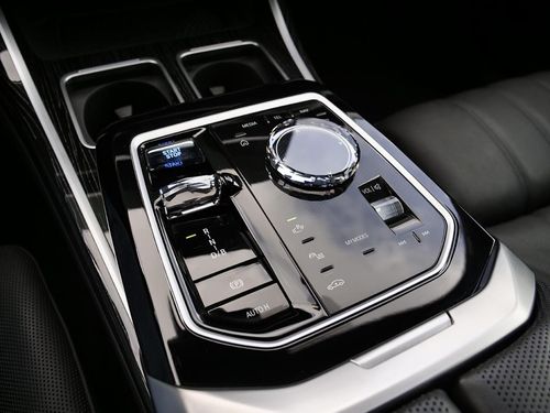 BMW i7 - Photo 40