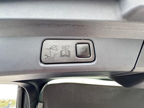 Ford Mustang Mach-E - Photo 20