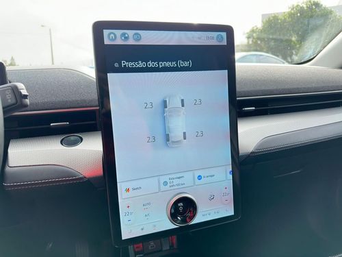 Ford Mustang Mach-E - Photo 45