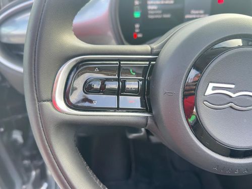 Fiat 500e - Photo 32