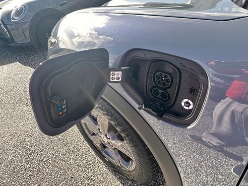 Ford Mustang Mach-E - Photo 7