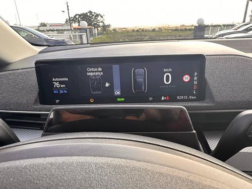 Ford Mustang Mach-E - Photo 25