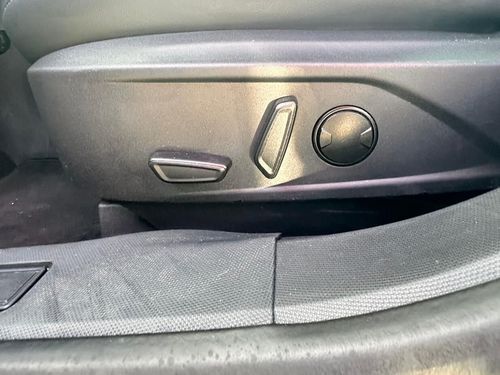 Ford Mustang Mach-E - Photo 24