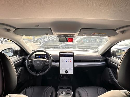 Ford Mustang Mach-E - Photo 30