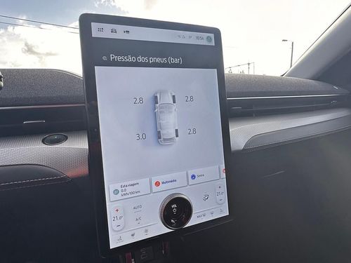 Ford Mustang Mach-E - Photo 36