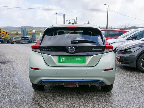 Nissan Leaf - Photo 10