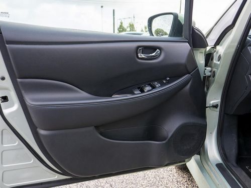 Nissan Leaf - Photo 20