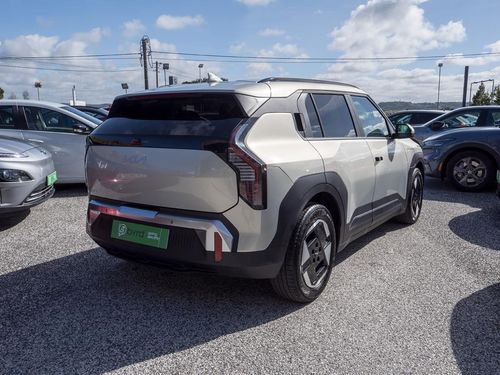 Kia EV3 - Photo 15