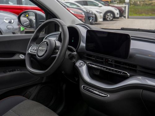 Fiat 500e - Photo 19